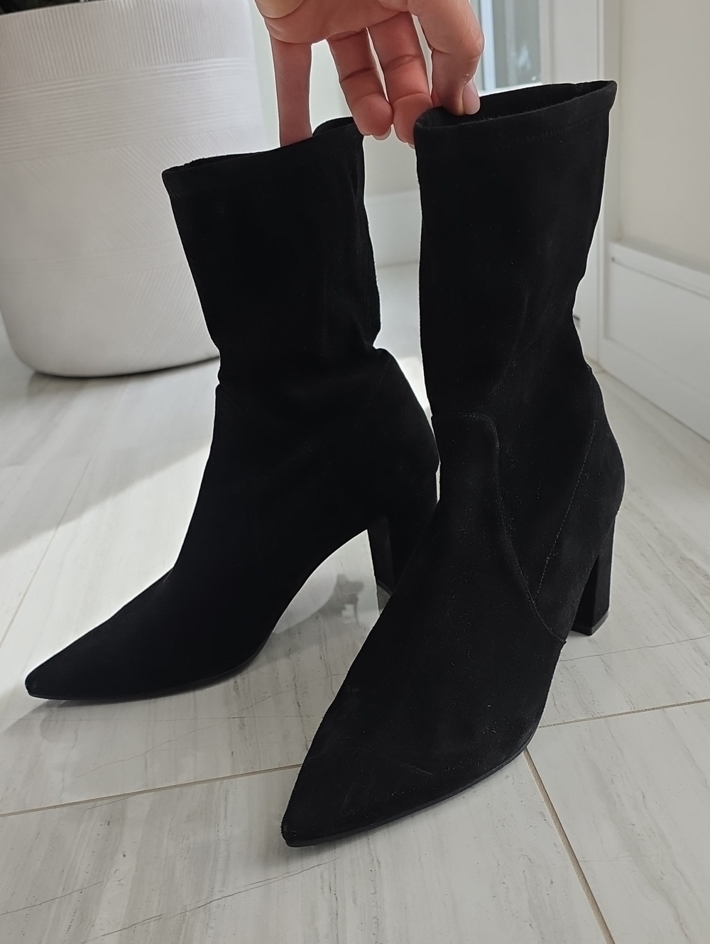 Stuart Weitzman Black Suede Pointed Toe Mid-Heel Women's Ankle Boots Size 10.5